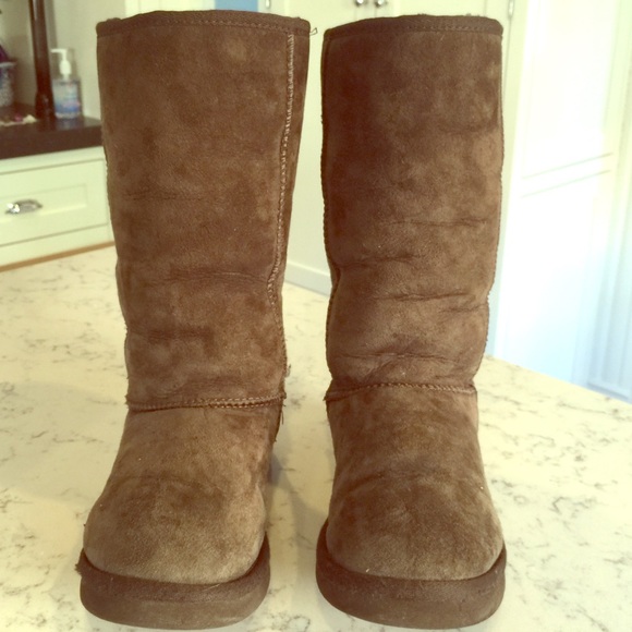 Real sheep skin boots.  Warm and comfy.