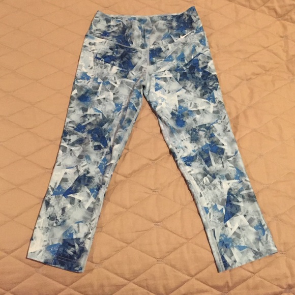 Nike Workout Dri-Fit Capri