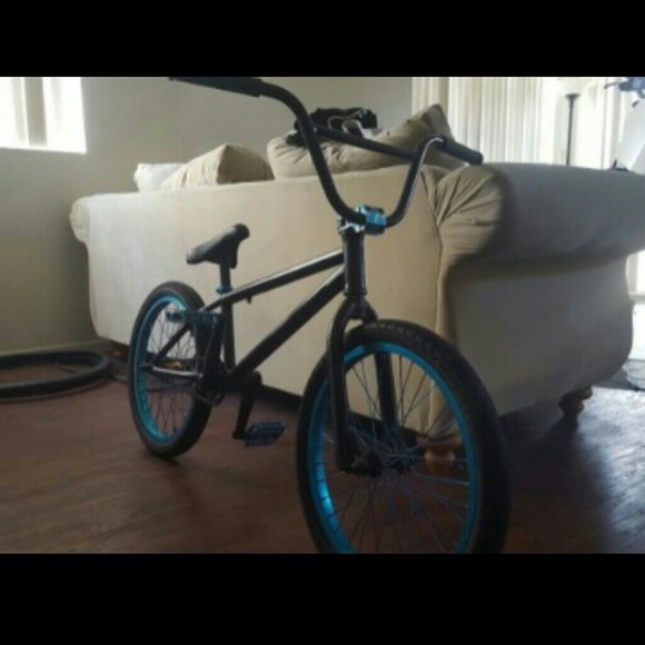 BMX BIKE - Picture 1 of 1