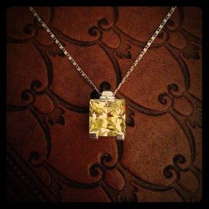 💚Peridot Gem In Sterling Necklace