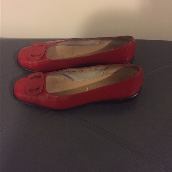 Ferragamo Flats - Picture 3 of 4