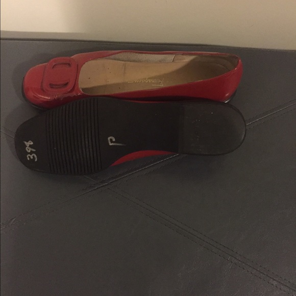 Ferragamo Flats - Picture 4 of 4
