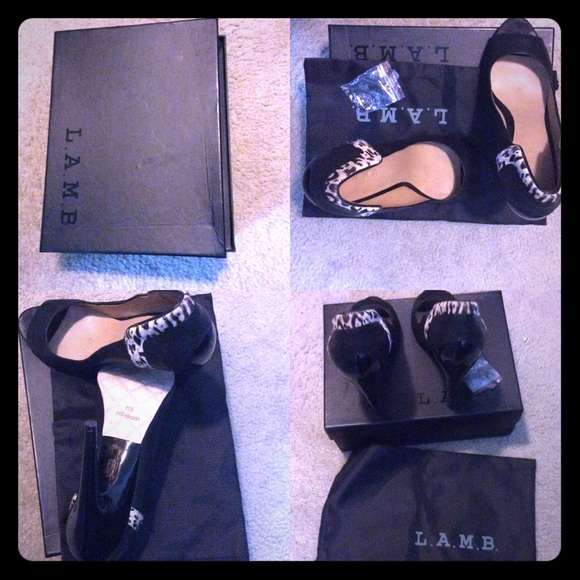 LIKE NEW!!!!! L.A.M.B Peep toe, Pump