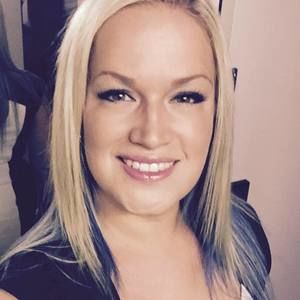 Meet your Posher, Joni