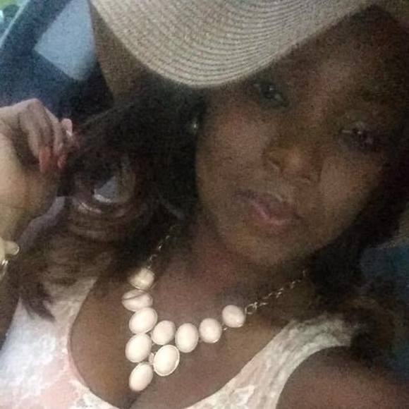 Meet your Posher, Shan - Picture 1 of 1