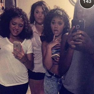 Meet your Posher, Kaycie