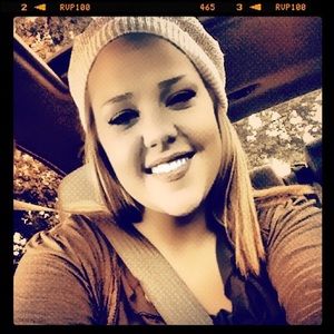 Meet your Posher, Lacey