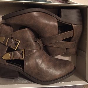 Women's ankle boots