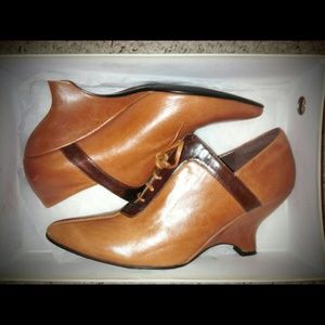 Vintage inspired lace-up trouser wedge