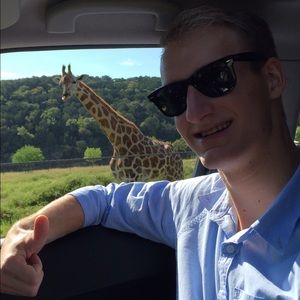 Meet your Posher, Matthew