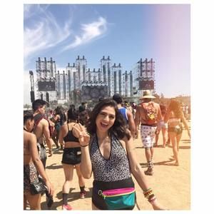 Meet your Posher, Daniella