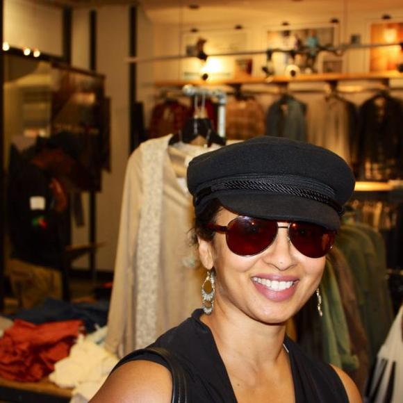 Meet your Posher, Anupama