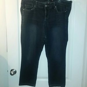 Dark blue ankle high jeans