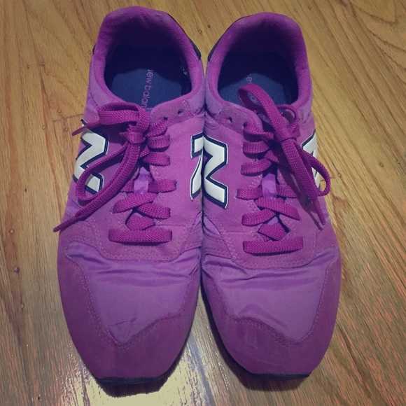 Purple pink New Balance Sneakers W373PNV