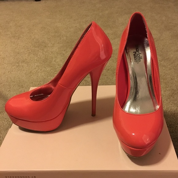 Charlotte Russe hot coral pump 🔥 - Picture 3 of 4