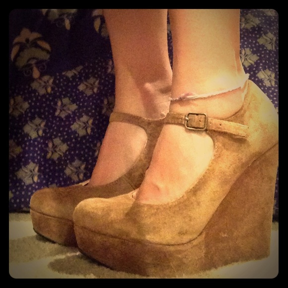 Urban outfitters brown suede wedges