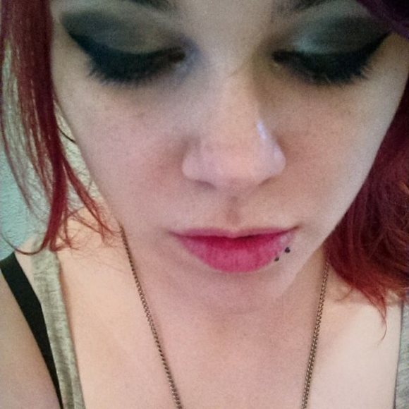 Meet your Posher, Alex - Picture 2 of 2