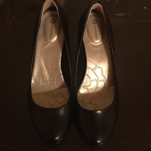 Cushioned work heels