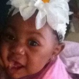 Meet your Posher, Yvette