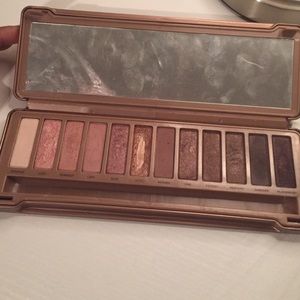 Naked pallet 3