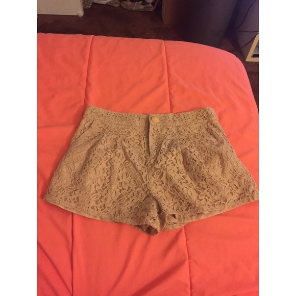 🔸 brown lace shorts 🔸