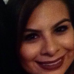 Meet your Posher, Araceli