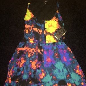 BRAND NEW TYE DYE HURLEY DRESS!