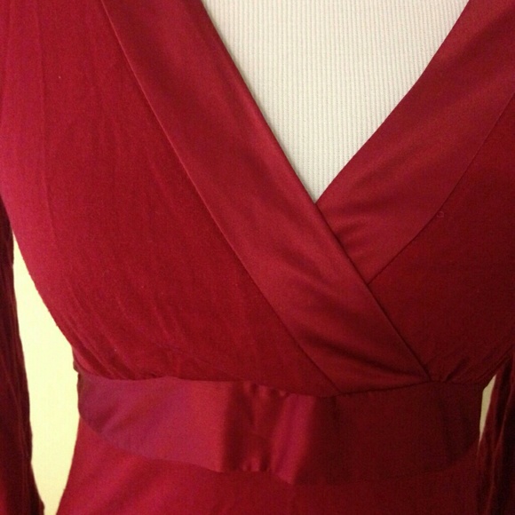 New York and Co Red Top w/ Satin Trim - Picture 2 of 4
