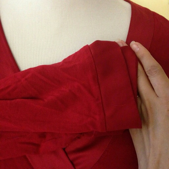 New York and Co Red Top w/ Satin Trim - Picture 3 of 4