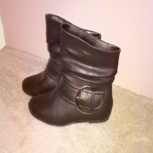 NWOT Black boots