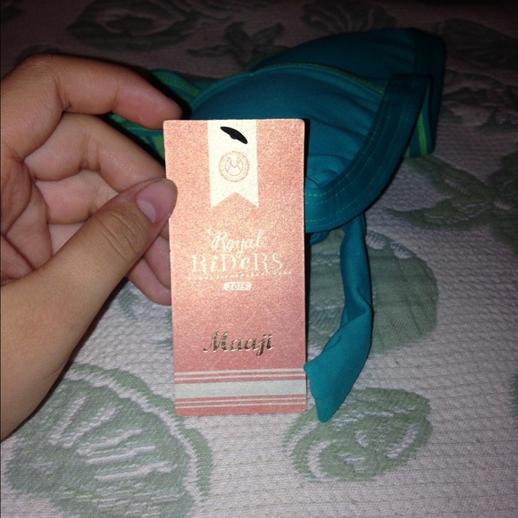 Maaji Swimwear Top - Picture 2 of 3