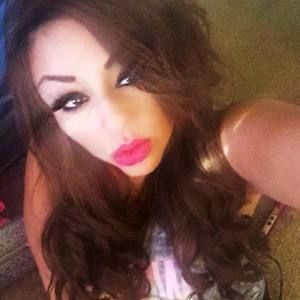 Meet your Posher, Lina