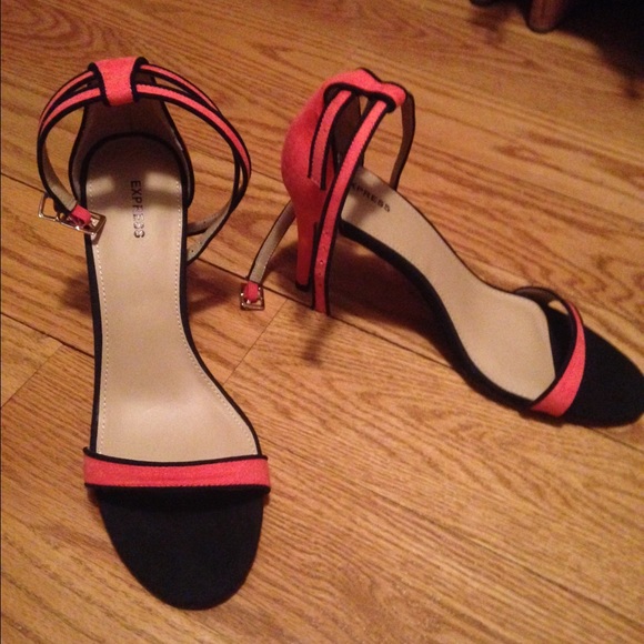 Express heels