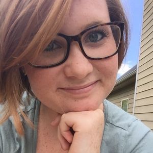 Meet your Posher, Emmy