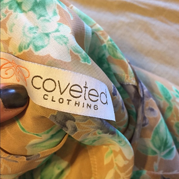 Gorgeous low back silk blouse - Picture 4 of 4