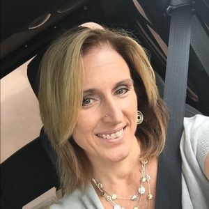 Meet your Posher, Clarissa