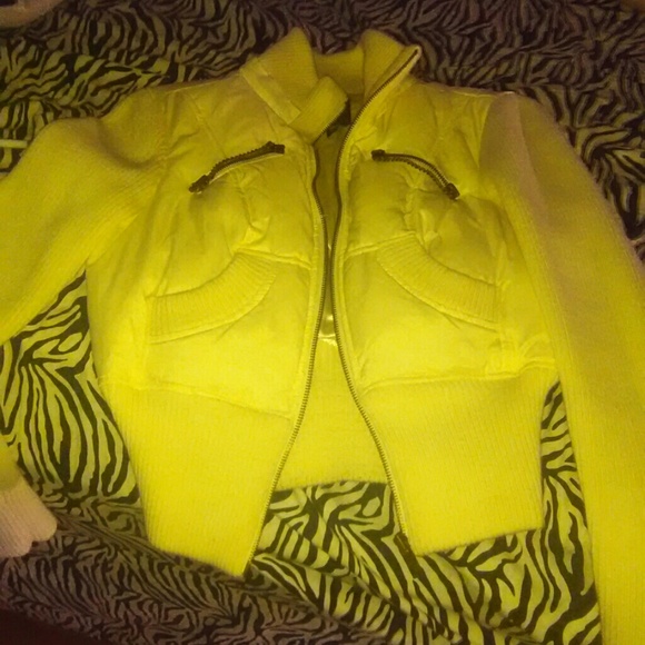 All white jacket - Picture 3 of 4