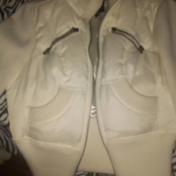 All white jacket - Picture 4 of 4