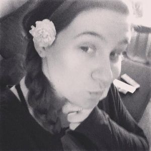 Meet your Posher, Kayla