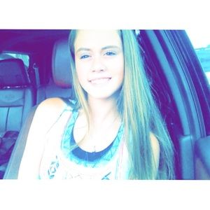 Meet your Posher, Mackenzie