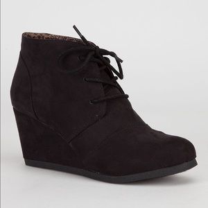 NWT Black wedge booties