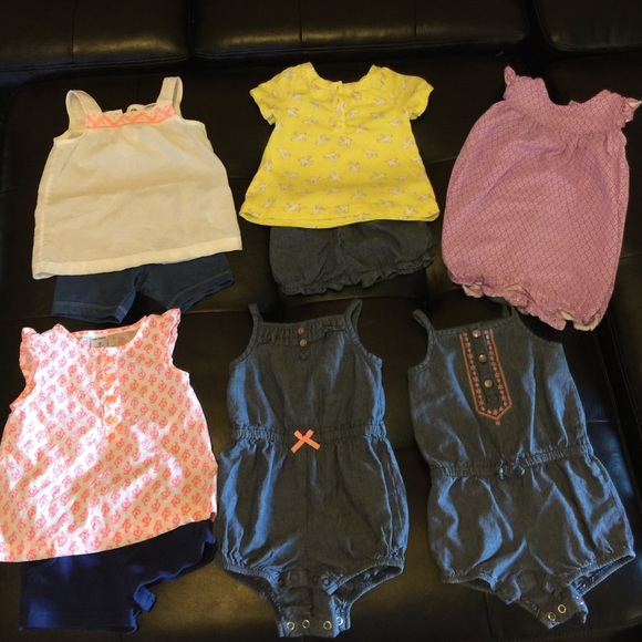 Carter's baby girl 9 mo outfits. 8 outfits total