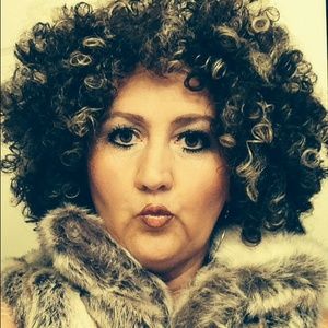 Meet your Posher, Carrie