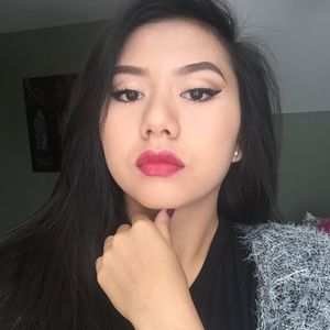 Meet your Posher, Paulina