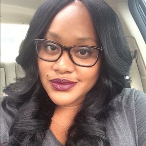 Meet your Posher, Dominique