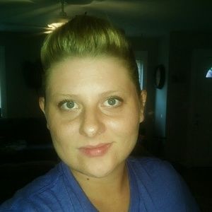 Meet your Posher, Kimberly