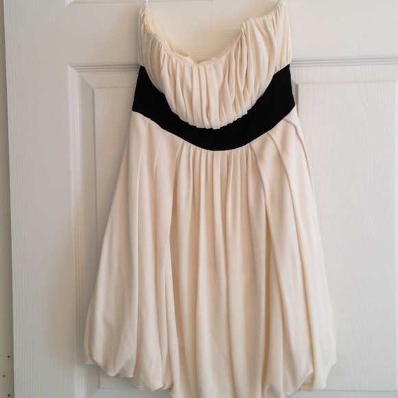 Diane von Furstenberg Dresses & Skirts - ✅SALE!!! DIANE VON FURSTENBERG  bubble hem dress