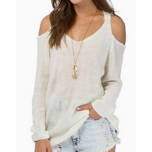 ❌SOLD❌Sweetheart off-the-shoulder pullover sweater