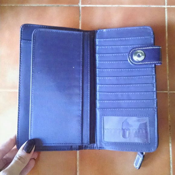 FREE WITH PURCHASE BusyGirl Checkbook Style Wallet - Picture 3 of 4