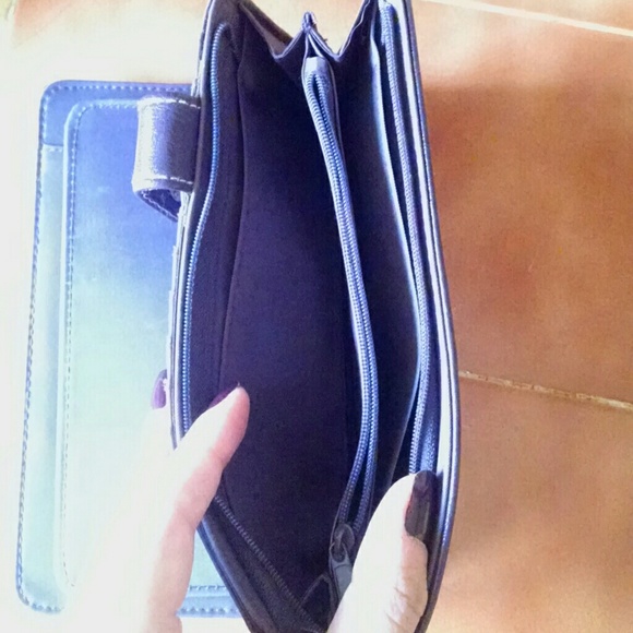 FREE WITH PURCHASE BusyGirl Checkbook Style Wallet - Picture 4 of 4